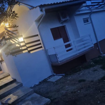 Apartmani Rab - Adrijana & Aleksandra Banjol Exterior foto