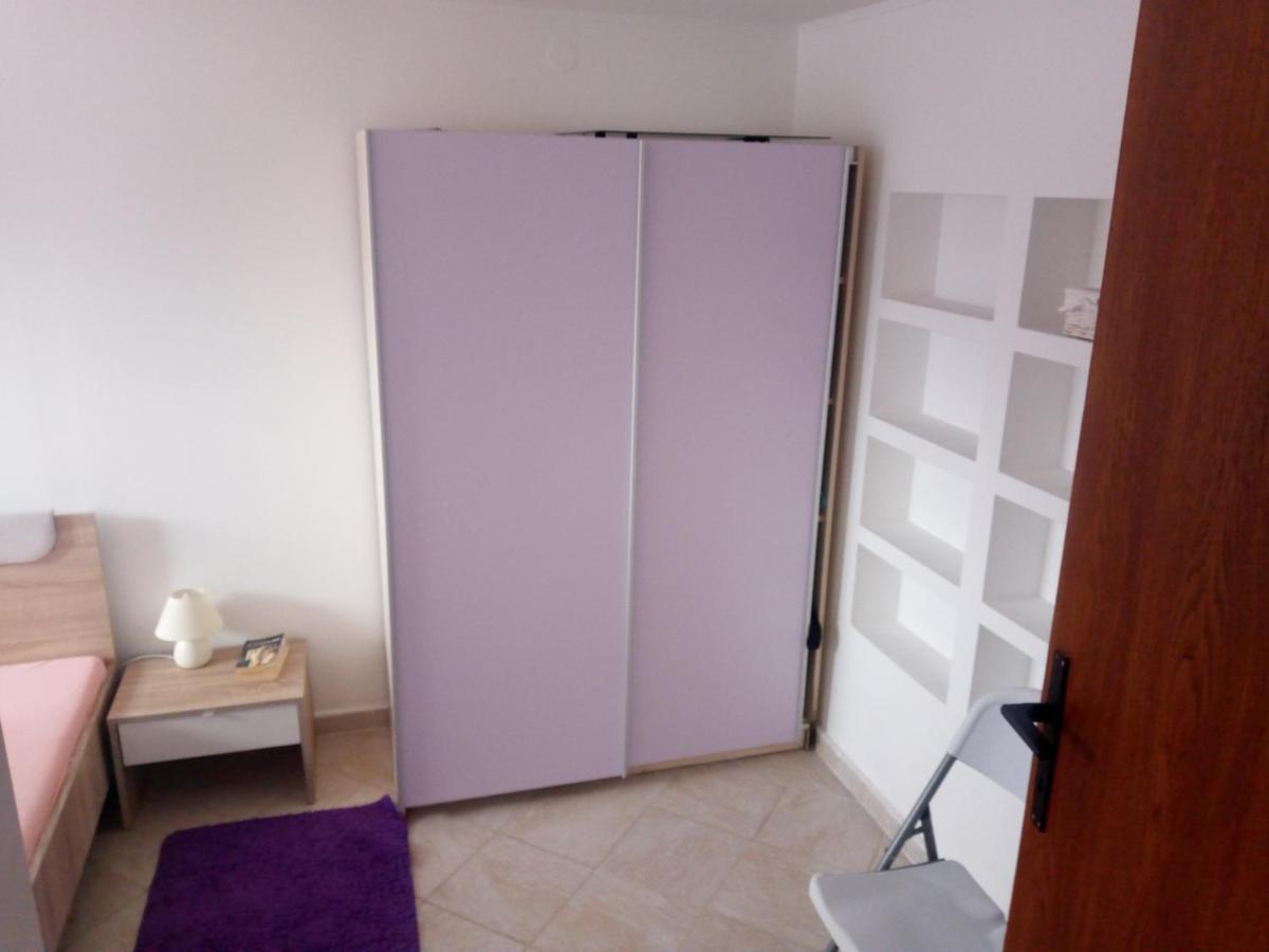 Apartmani Rab - Adrijana & Aleksandra Banjol Exterior foto