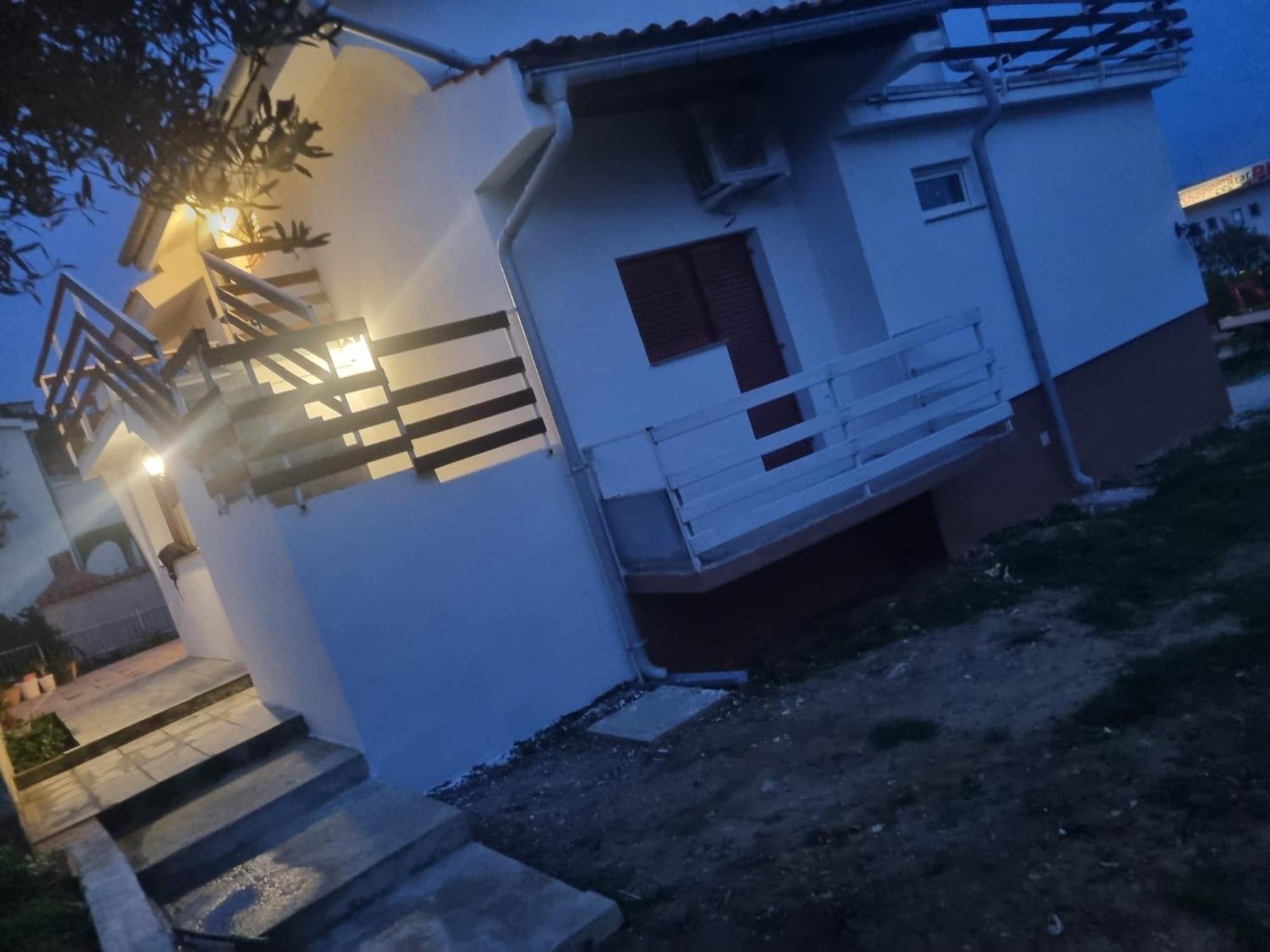 Apartmani Rab - Adrijana & Aleksandra Banjol Exterior foto